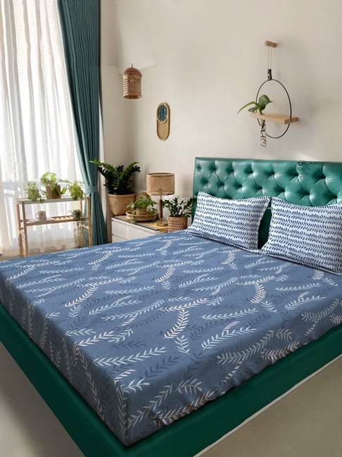 Klotthe Blue Cotton Blend Printed 300 TC King Flat Bedsheet with 2 Pillow Covers