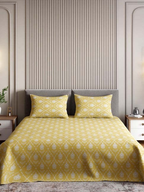 Haus & Kinder Royal Saga Yellow Ethnic 186 TC King Flat Bedsheet with 2 Pillow Covers-picture-20