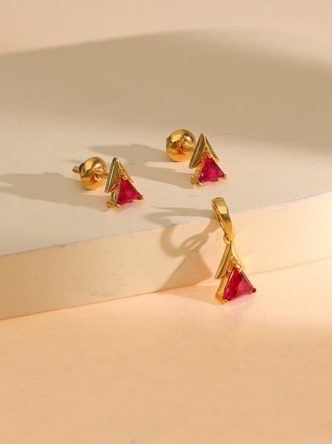 P.N.Gadgil Jewellers 18K Classic TriFlare Gold Pendant for Women