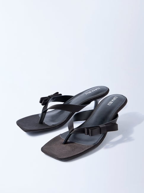 LUNA BLU by Westside Black Bow-Detailed Sandals-image-40