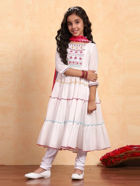 BIBA Girls White Cotton Embroidery Suit Set-picture-16