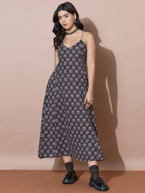 Varanga Black Cotton Printed A-line Dress-picture-36