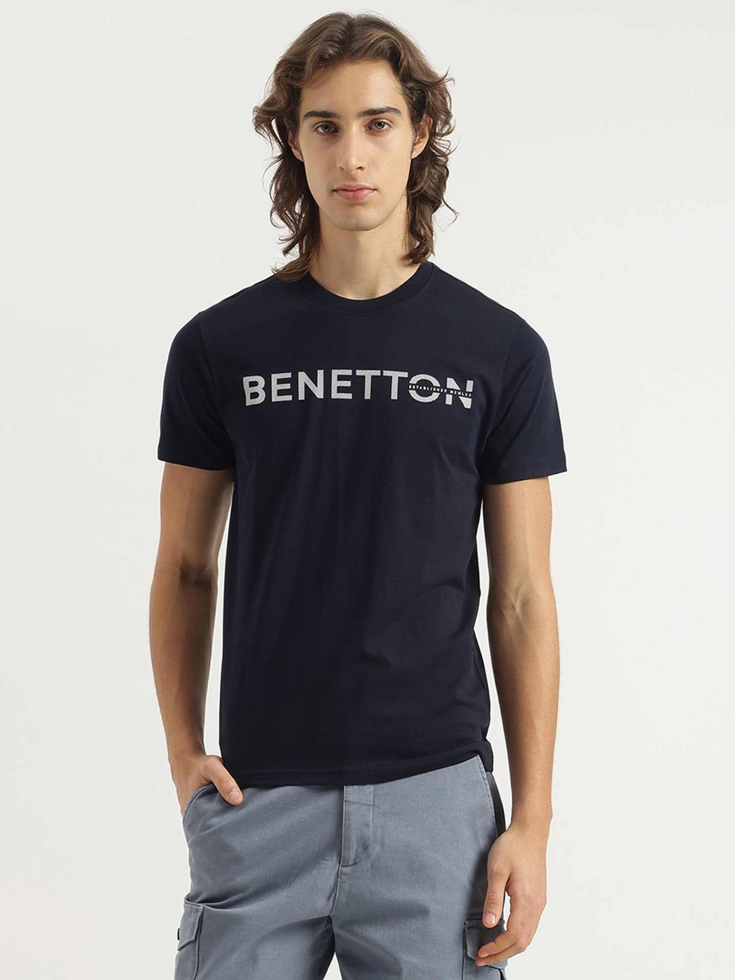T-shirt United Colors Of Benetton - Bleu - Manches Courtes - Coupe Ajustée - Col Ample - Taille L