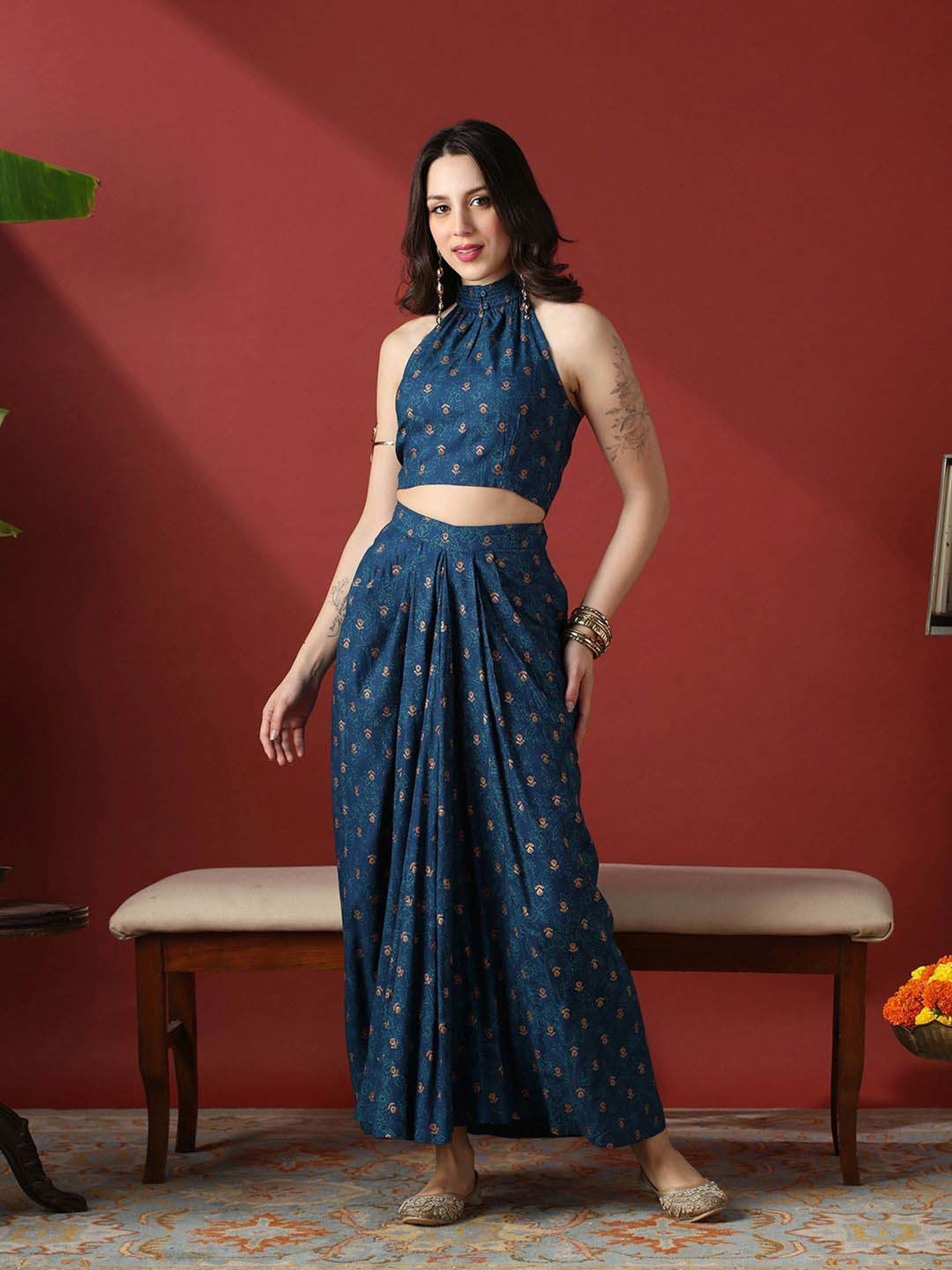 Globus Women Navy Blue Floral Print Halter Neck Crop Top With