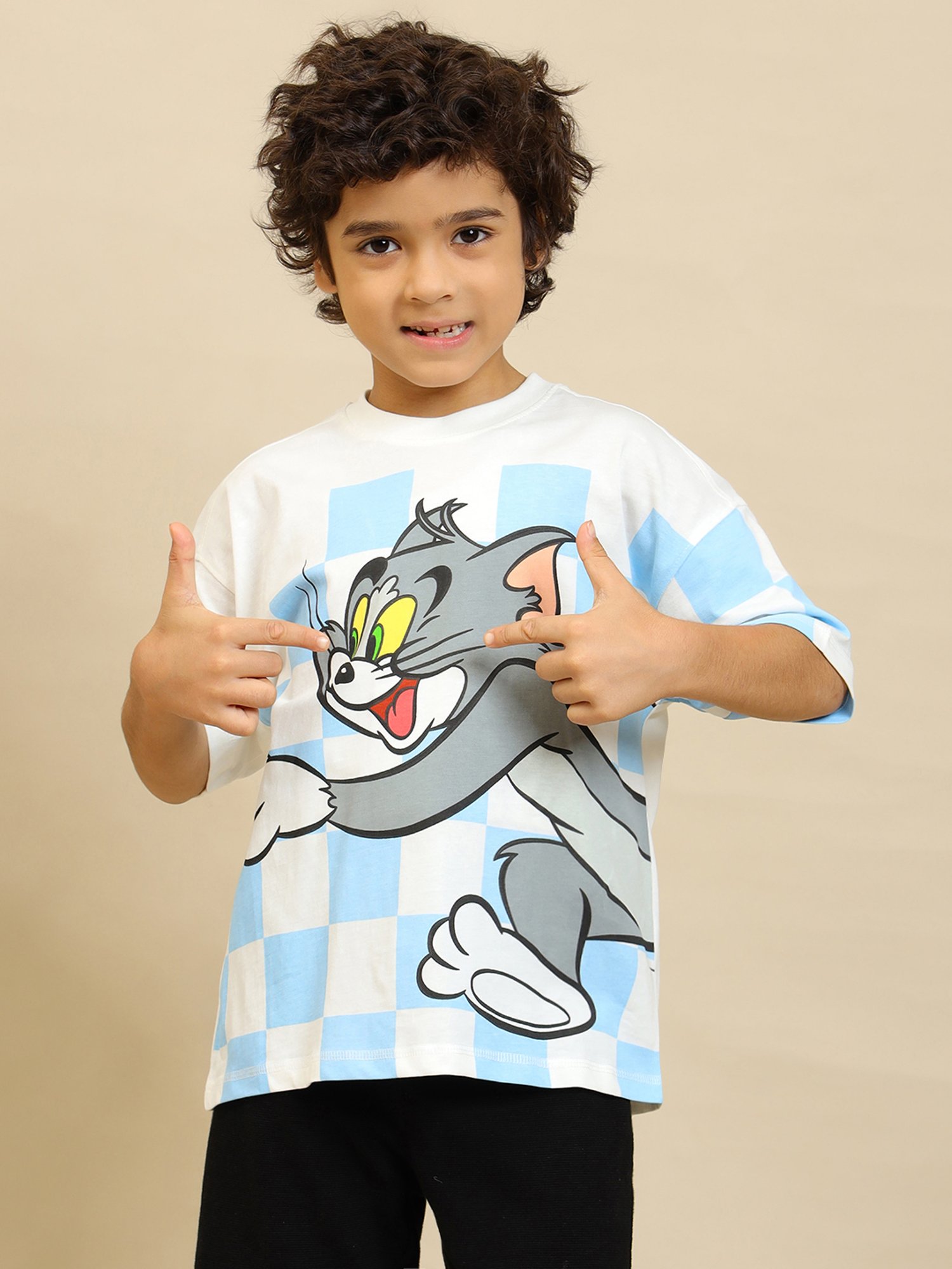 Kidsville Boys Off White Tom & Jerry Printed Relaxed Fit T-Shirt