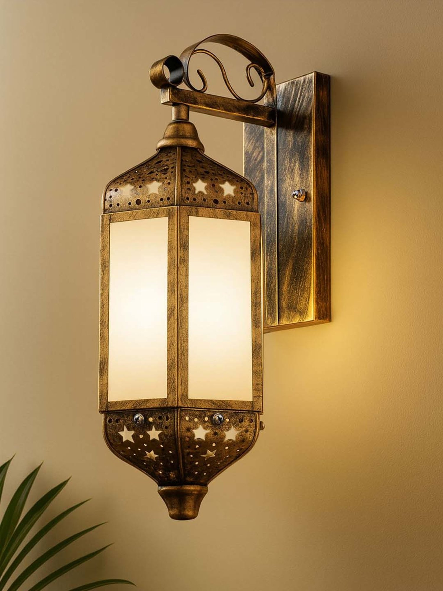 Buy Homesake Golden Metal Wall Lamp Pack of 1 (Bulb Not Included