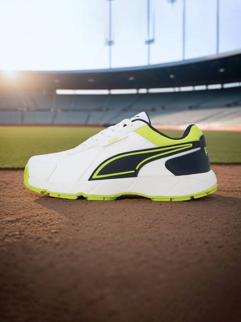 Puma Men's Strike White Cricket Shoes