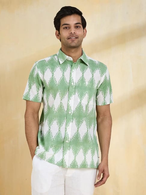 Fabindia White & Green Cotton Straight Fit Printed Shirt-picture-25