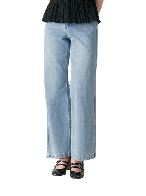 Roem Light Indigo Crop Mid Rise Straight Fit Denim Jeans-image-11