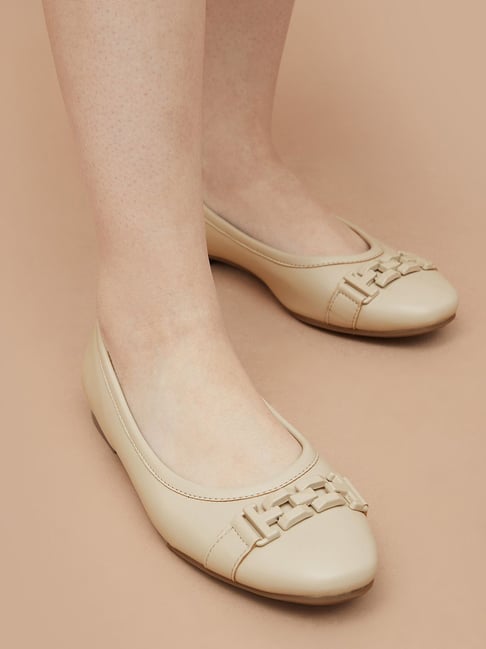 Buy Ginger by Lifestyle Women's Cream Ballerina Shoes at Best