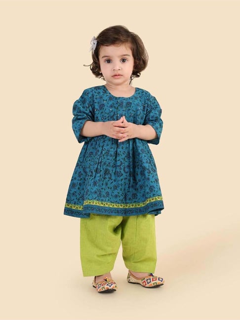 Fabindia Girls Blue Cotton Printed Suit Set