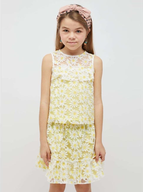 One Friday Kids Yellow Embroidery Regular Fit Top-picture-15