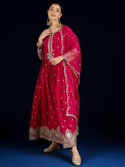 Varanga Fuchsia Regular Fit Embroidered Kurta and Dupatta-picture-18
