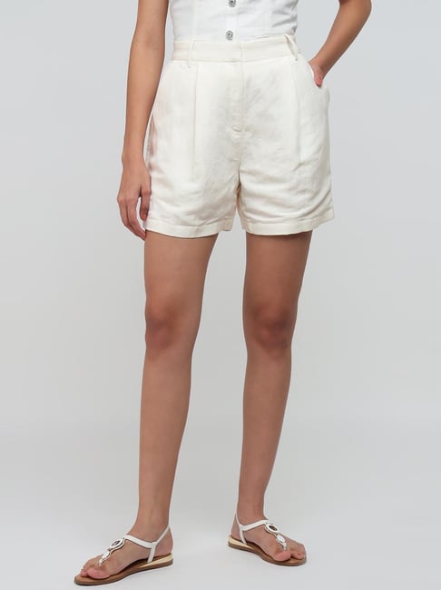 Cover Story White Linen Solid Regular Fit Shorts-picture-38