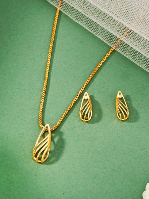 P.N.Gadgil Jewellers 18K Lightfall Gold Pendant Set for Kids-image-49