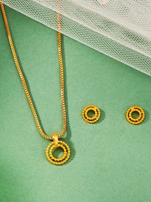 litestyle by png P.N.Gadgil Jewellers 18K Twin Cricles Gold Pendant Set for Kids-picture-39