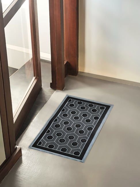 Bianca USA Silver Rubber Abstract Door Mat