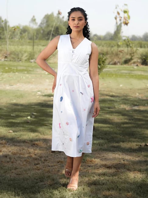white christmas dresses Buy Women's Cotton Straight Fit dress Online in India main image 1