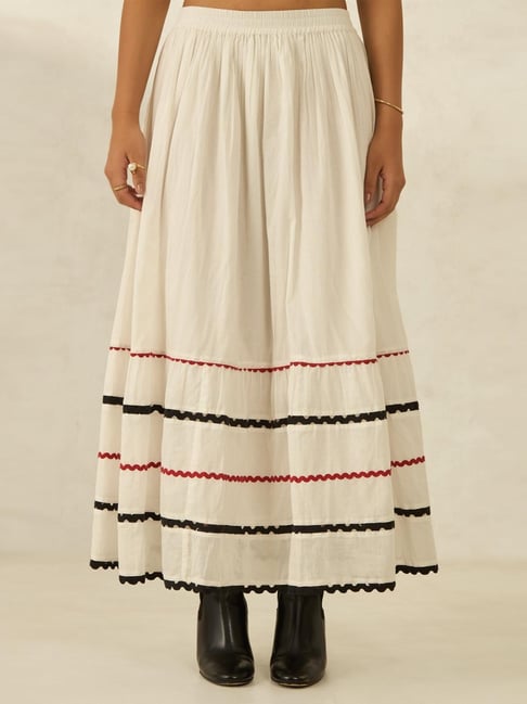 VIRGIO White Flared Fit Striped Skirt-picture-10