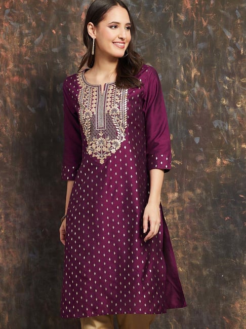 Melange By Lifestyle Wine Regular Fit Embroidered Kurta-picture-16