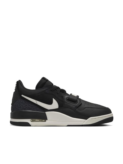 Nike Men's AIR JORDAN LEGACY 312 LOW SERIES Black Casual