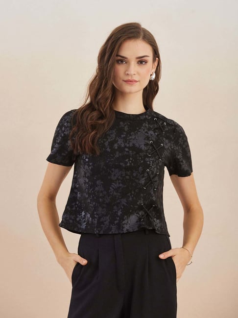 Latin Quarters Black Regular Fit Printed Top-picture-26