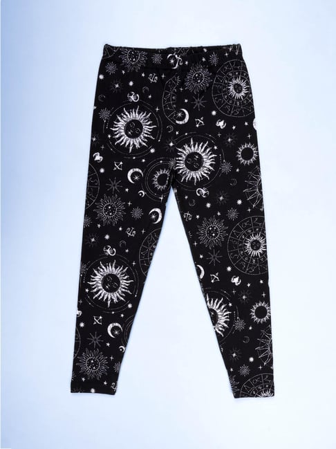 Kiddopanti Girls Black Astro Magic Printed Leggings-picture-28