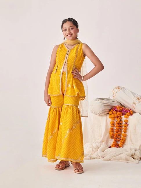 Pspeaches Girls Yellow Georgette Regular Fit Striped Kurta Set-picture-42