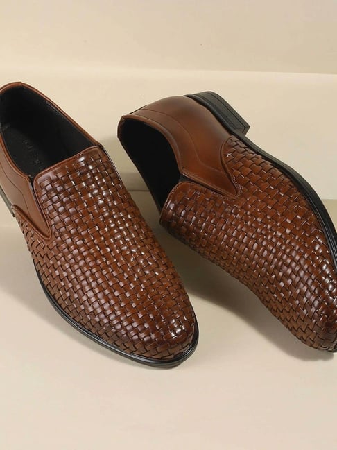 Metro Men's Tan Slip-On Shoes
