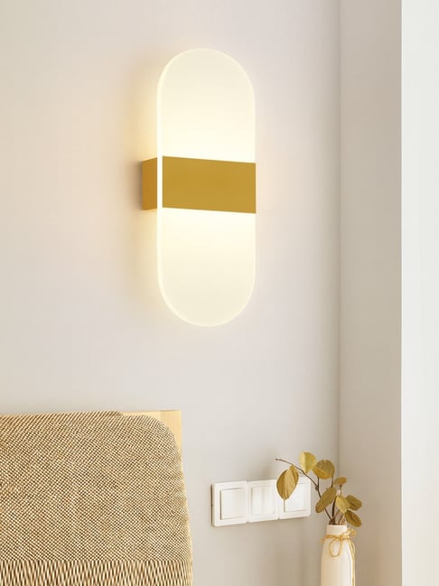 Modern LED Acrylic Wall Light for Living Room Warm White Indoor Decorative Lighting Oval Gold