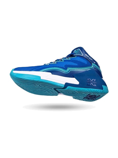 grippy basketball shoes