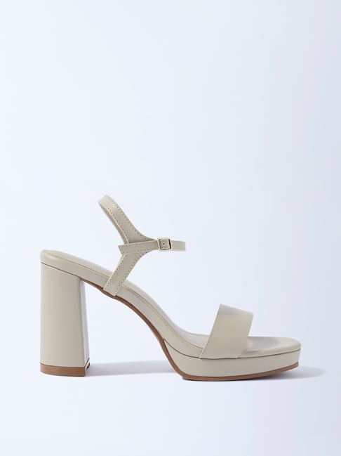 LUNA BLU by Westside Ivory Block Sandals-image-9