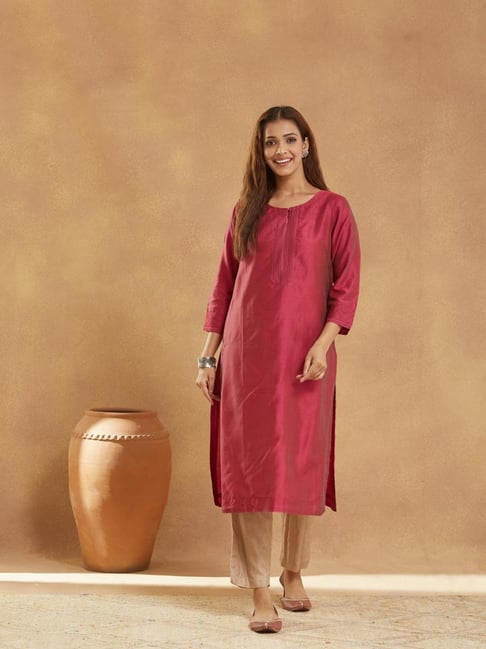 Fabindia Wine Solid Blended Regular Fit Kurti-picture-31