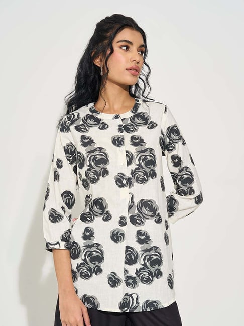 Akkriti By Pantaloons Snow White Regular Fit Printed Tunic-picture-24