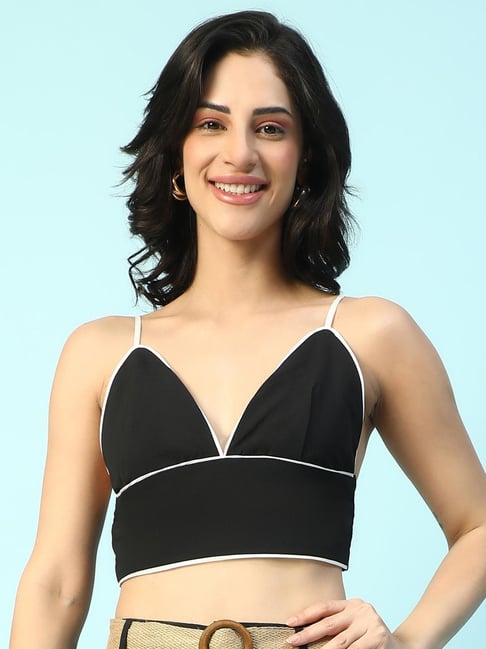 Oxolloxo Black Regular Fit Solid Crop Top