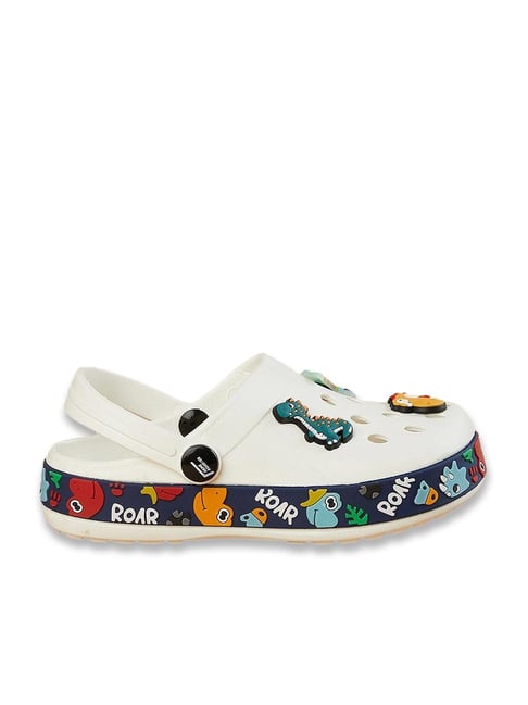 Fame Forever by Lifestyle Kids White Clogs