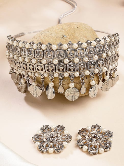 Karatcart Oxidised Silver Kundan Choker Necklace Set for Women