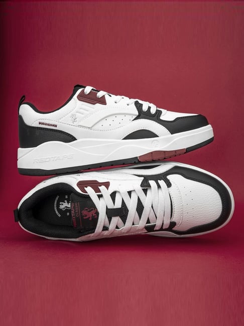 Red Tape Men's Down Town Dapper Black Casual Sneakers