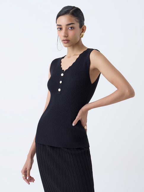 Wardrobe by Westside Black Ribbed-Textured Top