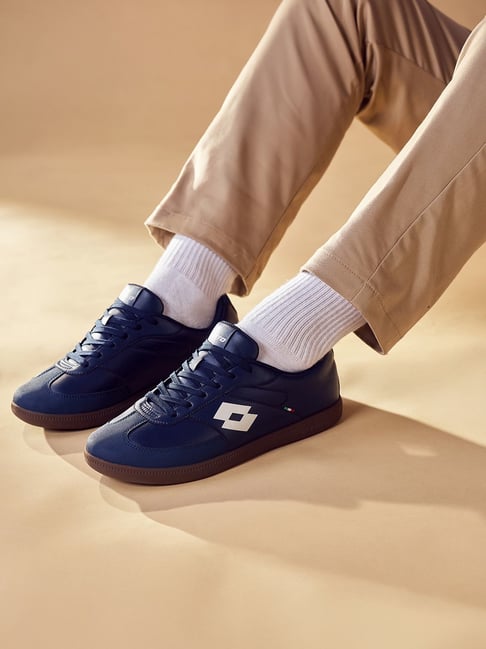 blue blazer with white shoes