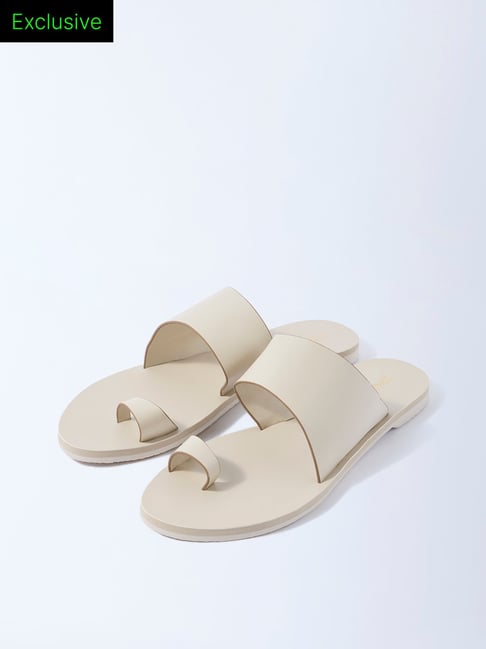 LUNA BLU by Westside Ivory Toe-Ring Sandals - Exclusive-picture-23