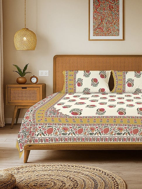 Urban Space Chaandbali Mustard Cotton Printed 240 TC King Bedsheet with 2 Pillow Covers-picture-11