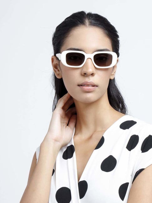 Opium Grey Polarised and UV Protected Lens Rectangular Sunglasses for women