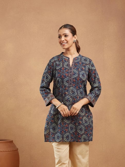 Fabindia Indigo Cotton Printed Slim Fit Short Kurti