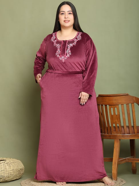 TAG 7 Maroon VELVET Embroidered Night Suit-picture-18