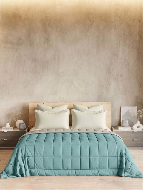 DDecor Turquoise Cotton Reversible Quilt