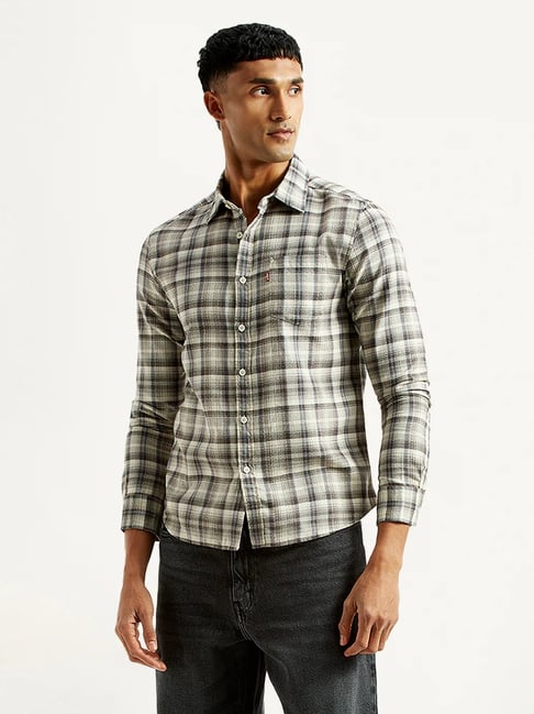 Levi's Men's Checkered Beige Slim Fit Shirt