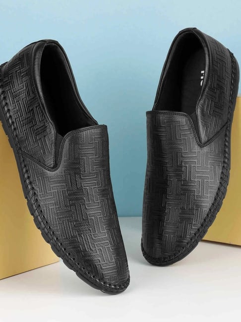 Mochi Black Casual Slip-Ons-picture-16