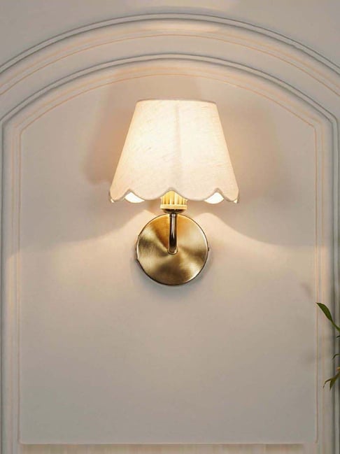 Kapoor Lamp Shades Sadie Shine Brass Metal Finish Wall Light With Scalloped Edges Shade
