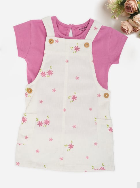 Pantaloons Baby Girls Snow White Floral Print Dungaree Set